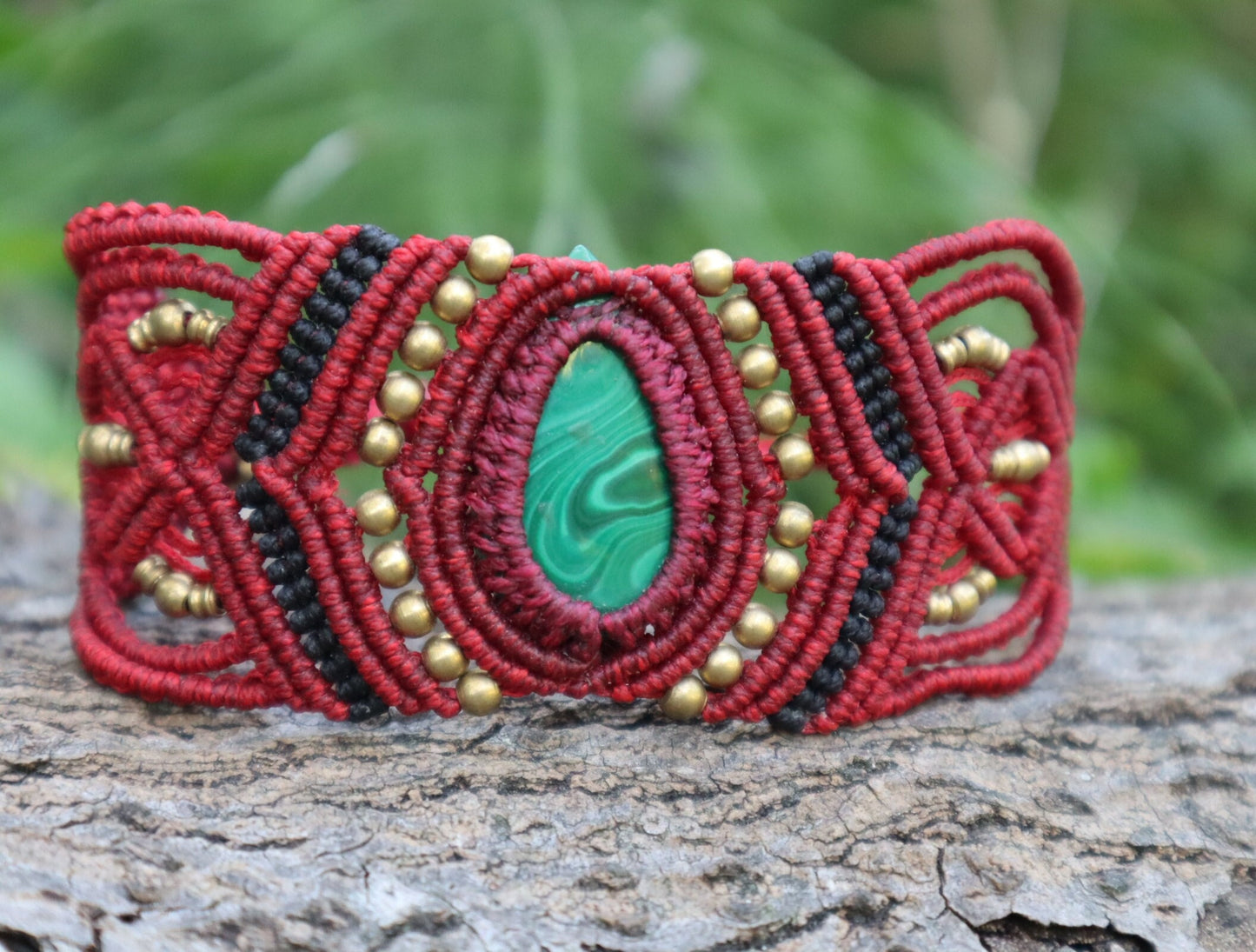 Armband aus handgeknüpftem Macramee mit Malachite, Makramearmband, Schutzstein, Chakra, Zauber, Goa ,Boheme, Elfen